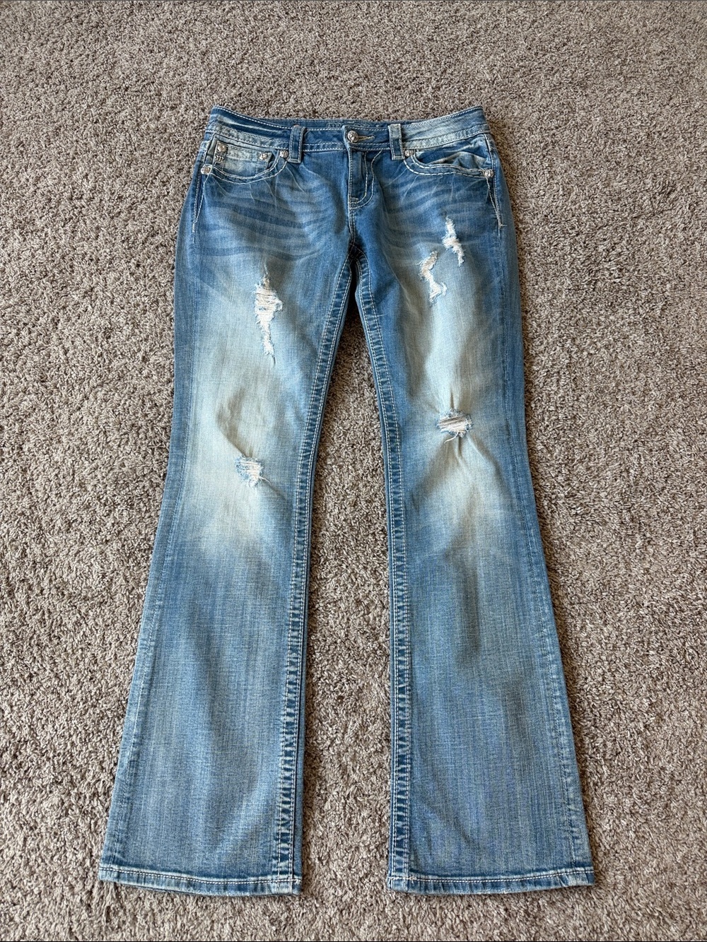 Miss Me Distressed Embellished Signature Boot Jean Size 31
